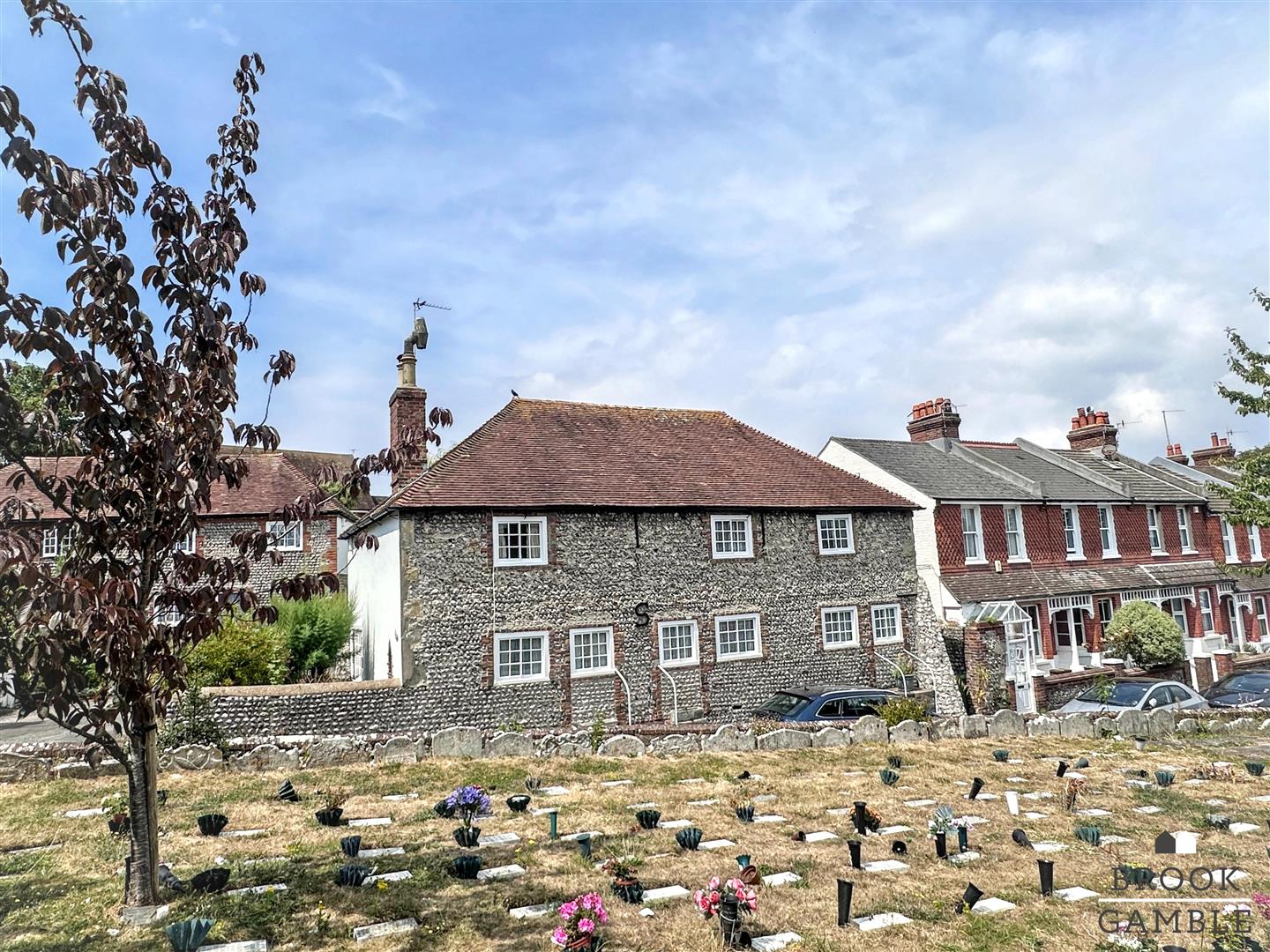 3 Bedroom House. Church Lane in Eastbourne, 34